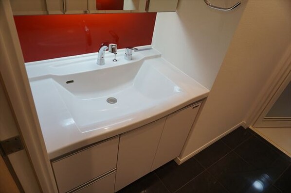 レジディア神田の物件内観写真